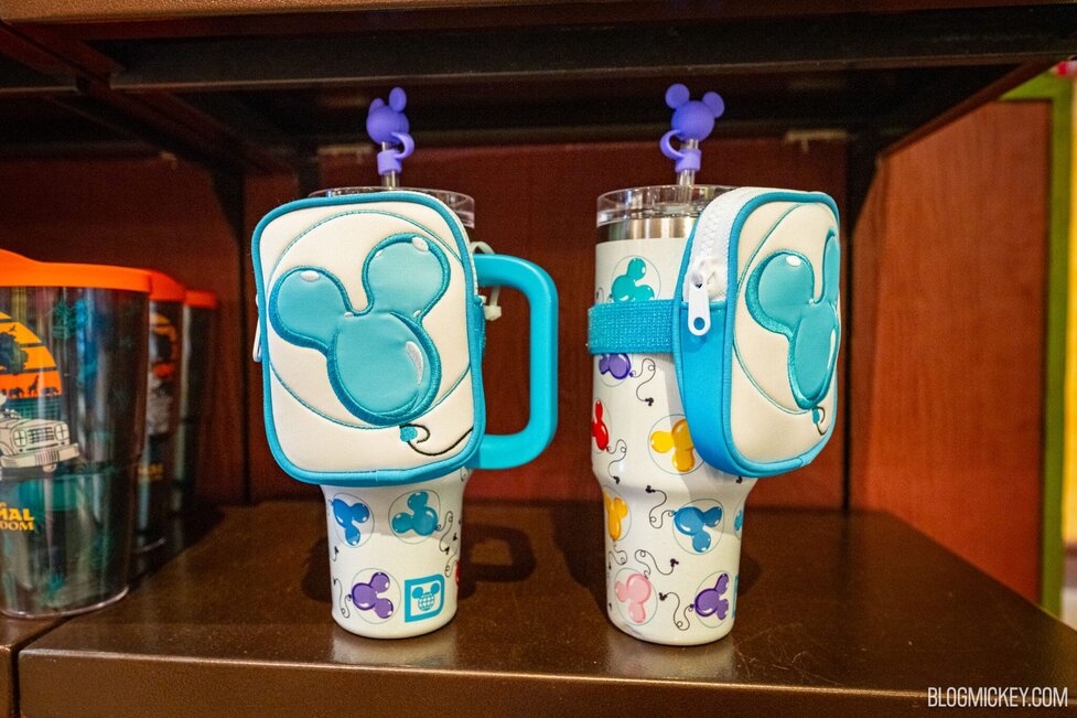 Disney World '71 Tumbler, Minnie Mouse & Mickey Balloon